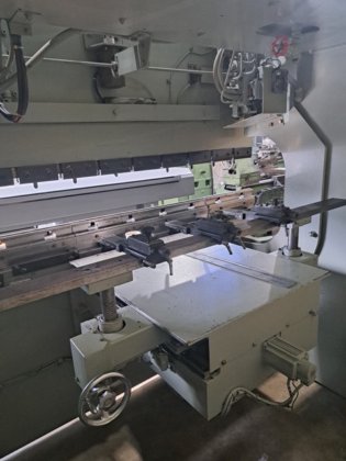 2000 コマツ PHS80×200