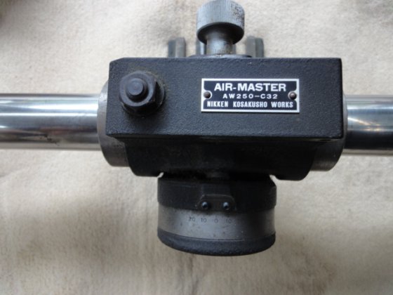 日研 AW250-C32