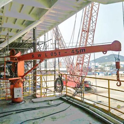 履带式伸缩液压卸船起重机