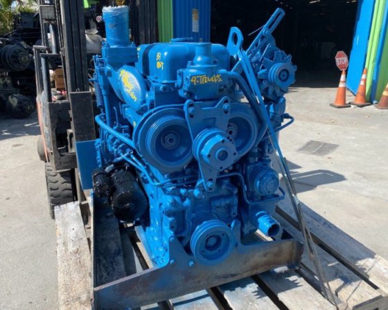 1992 DETROIT 353 ENGINE 100 HP in Miami, FL, USA