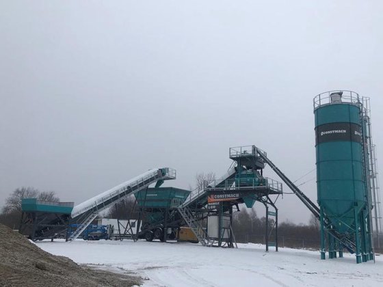 100立方米移动混凝土搅拌站