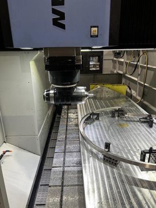 Doosan DBM 2550 CNC Bridge
