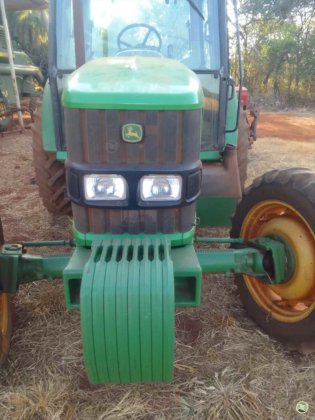 2016 JOHN DEERE 6110J