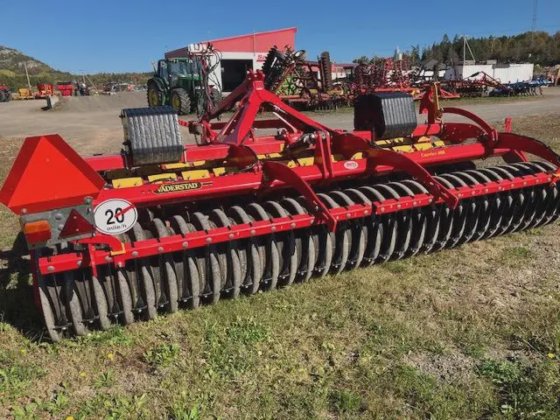 2022 Väderstad CR400