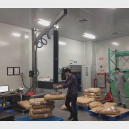 サスペンス機器用のジブクレーン