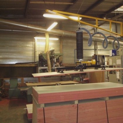 150 kgの大きな木製シートの取り扱い