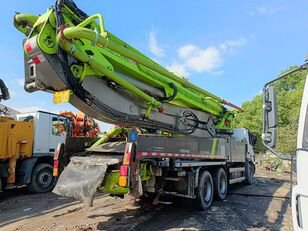 2018年中联重科49米底盘奔驰混凝土泵