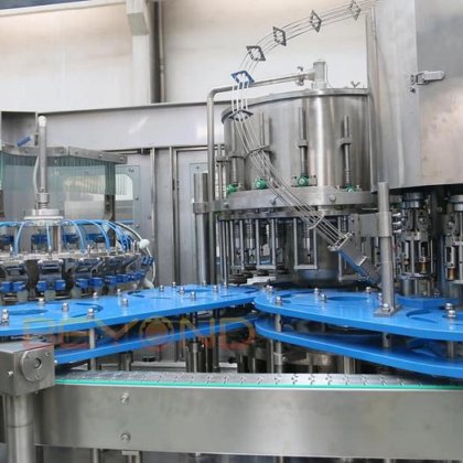 全自动无碳酸酒精、葡萄酒和烈酒玻璃瓶漂洗、灌装和封盖机