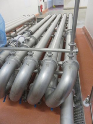 クローネン ボルテックス 16レーン パイプ洗浄ライン