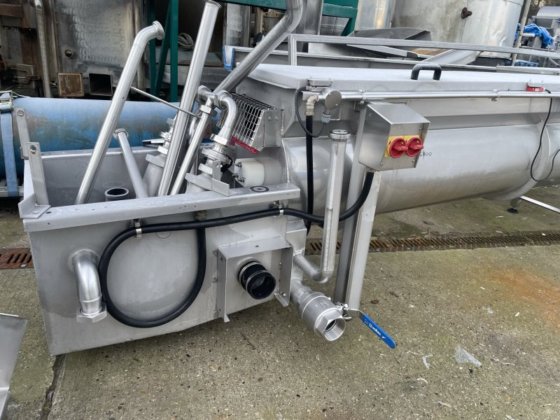 穴あきねじ攪拌機