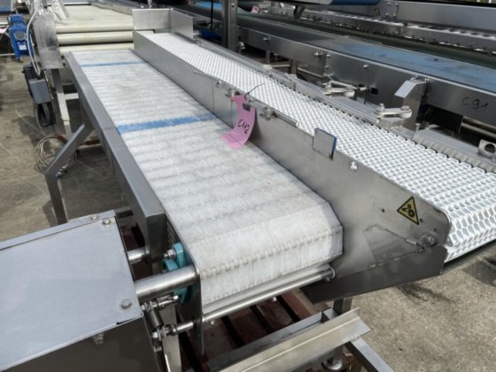 C112. ツインベルトコンベヤ