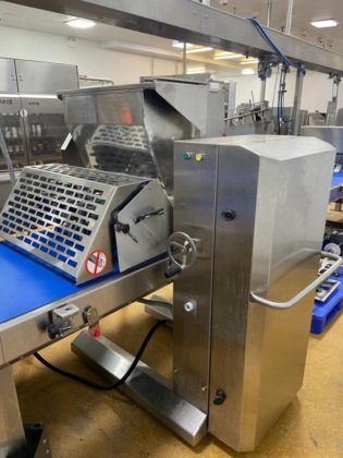 ラデマーケル/ロンド ウェリントン『サーモン・アン・クルート』ライン