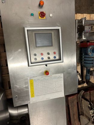 パンケーキの連続生産ライン