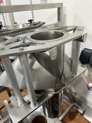 完全はかり付け・袋詰めライン