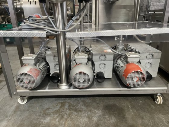 リーンパック ロータリーヴァキューム充填封止機