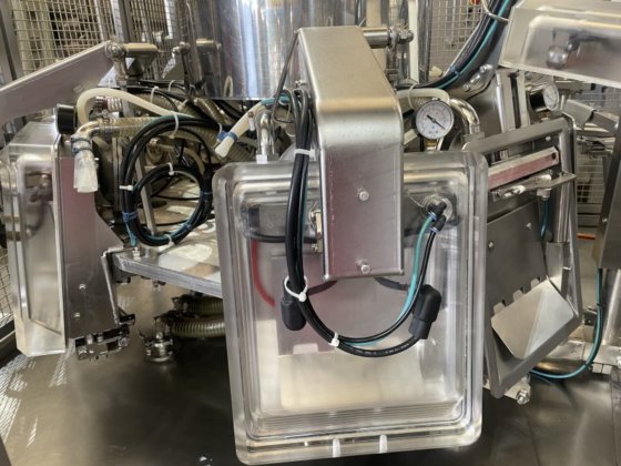 リーンパック ロータリーヴァキューム充填封止機