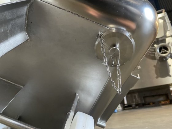 バイアスなしのバルブ付きトート bin