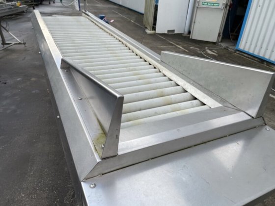 C69. 滚筒传送机