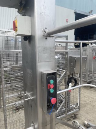 ベースホイスト