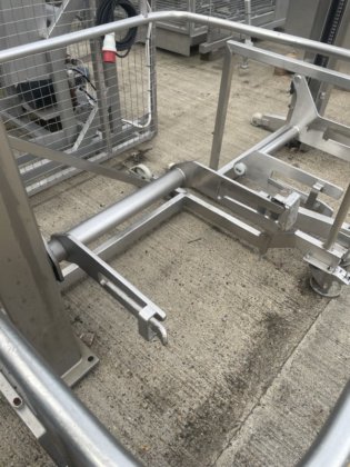 ベースホイスト