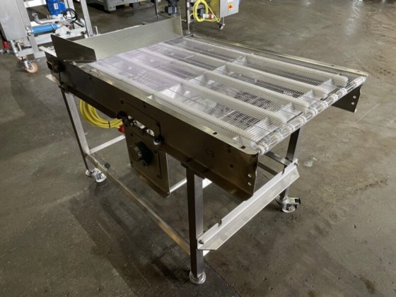 C3. 线网带式输送机