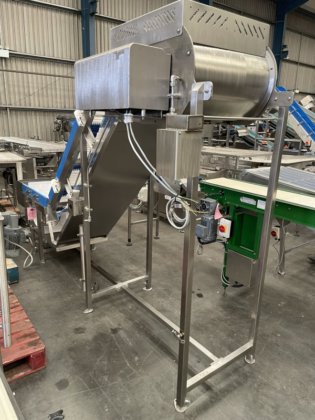 C225. 飛翔エレベーター