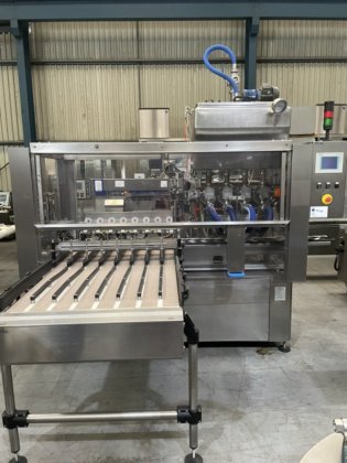 インタカップス充填システムフィラー