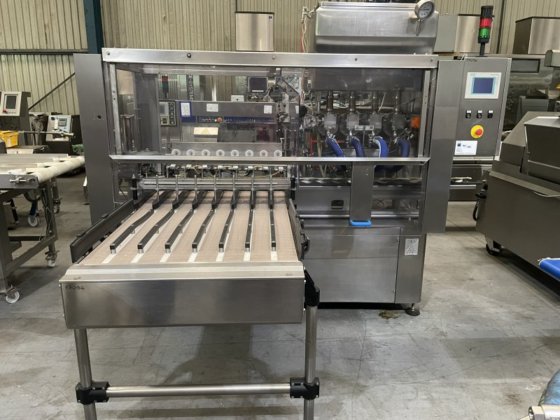 Intercaps灌装系统灌装机