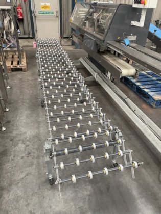 C212 伸縮式コンベヤ