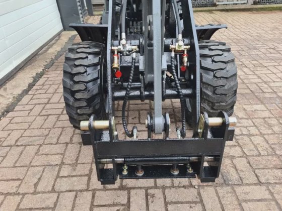 2023 Wolf E LOADER 606