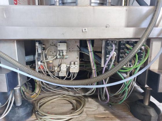 2011 Bertolaso Capping machine