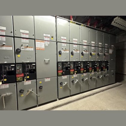 Square D 600 Amp HVL/cc