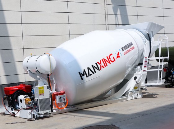ManXing 5m³柴油机搅拌罐