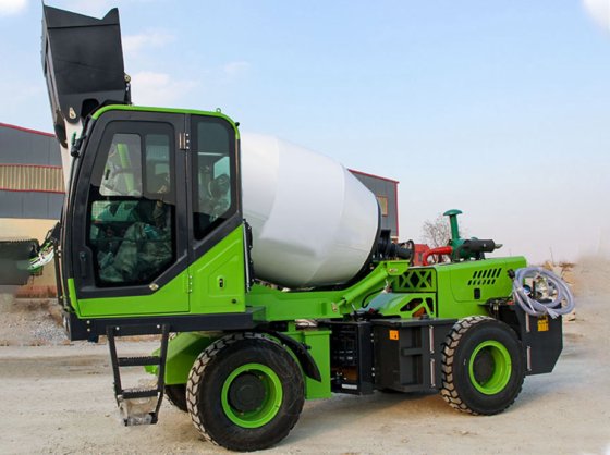 ManXing 3.5m³ 自上料混凝土搅拌车