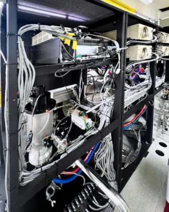 バリアン、XM90、PVDスパッタ