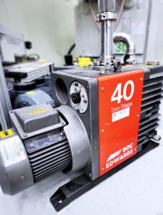 Edwards，E2M40，真空泵
