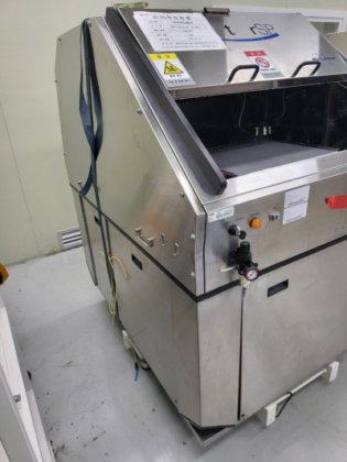 2013年 ブルカー、コンターSP、床置き型3D光学式プロフィロメータ