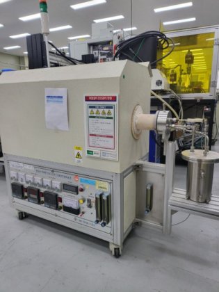 EM Tech，3 区真空 1200℃，管式炉