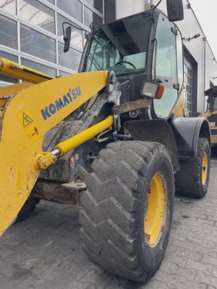 Komatsu WA100