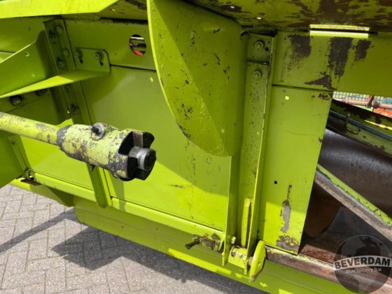 Claasの集草幅400