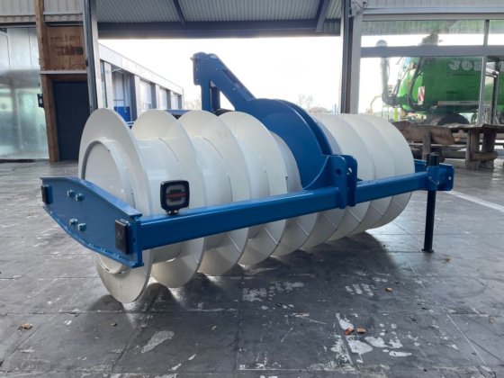 2025 料仓压实设备新款 2025