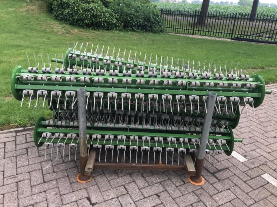 Krone 皮带式拖拉机前部新，未带夹具