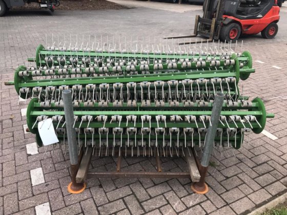 Krone 皮带式拖拉机前部新，未带夹具