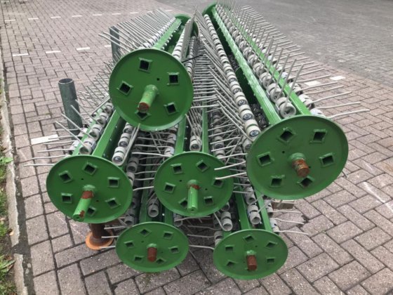 Krone 皮带式拖拉机前部新，未带夹具