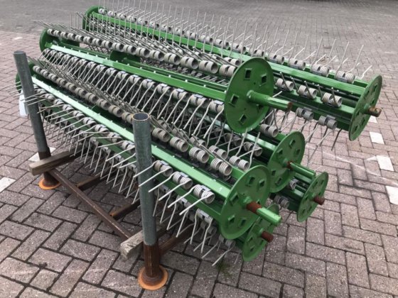 Krone 皮带式拖拉机前部新，未带夹具