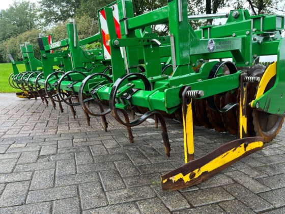 2014 4メートル前打ち機