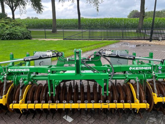 2014 4メートル前打ち機