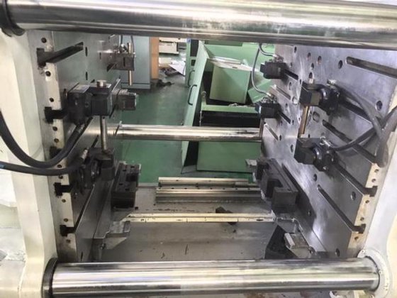 霖城科技 CCH-125型 臥式合模機(台灣製) (塑膠模具)