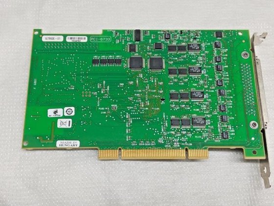 National Instruments PCI-6723 Analog Output