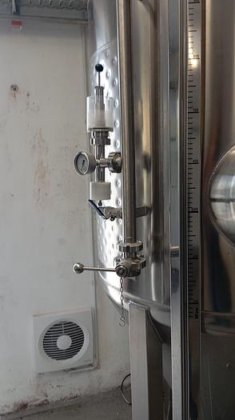 円筒円錐型発酵貯蔵タンク（CCT、2個）